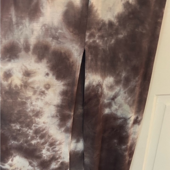 DISSH sleeveless tie-dyed stretch dress with back slit - Picture 5 of 5